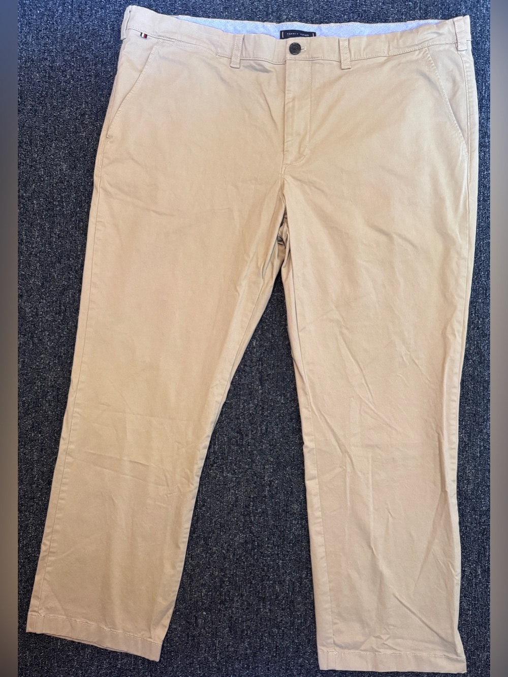 Tommy Hilfiger Chino Pants Mens 46x32 Khaki Tan Custom Fit Straight Leg Cotton